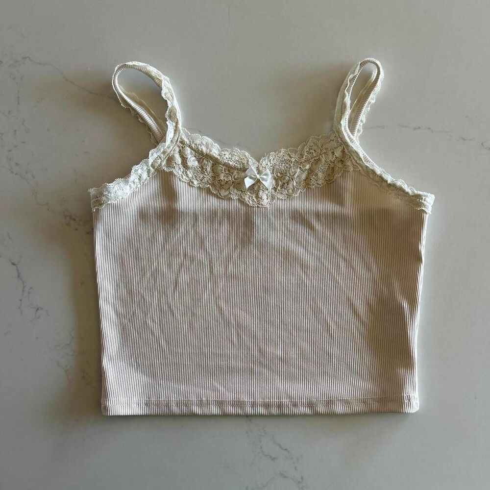 Romwe Women's Cream and Pink Vest